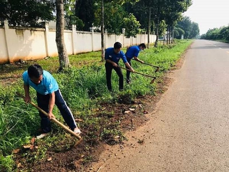 Gia đình cùng nhau chia sẻ và hỗ trợ